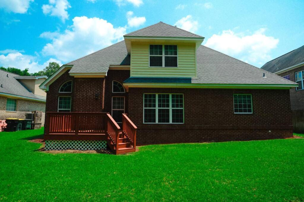 The Relaxation Getaway Villa Savannah Exterior photo