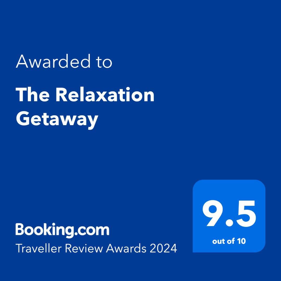 The Relaxation Getaway Villa Savannah Exterior photo